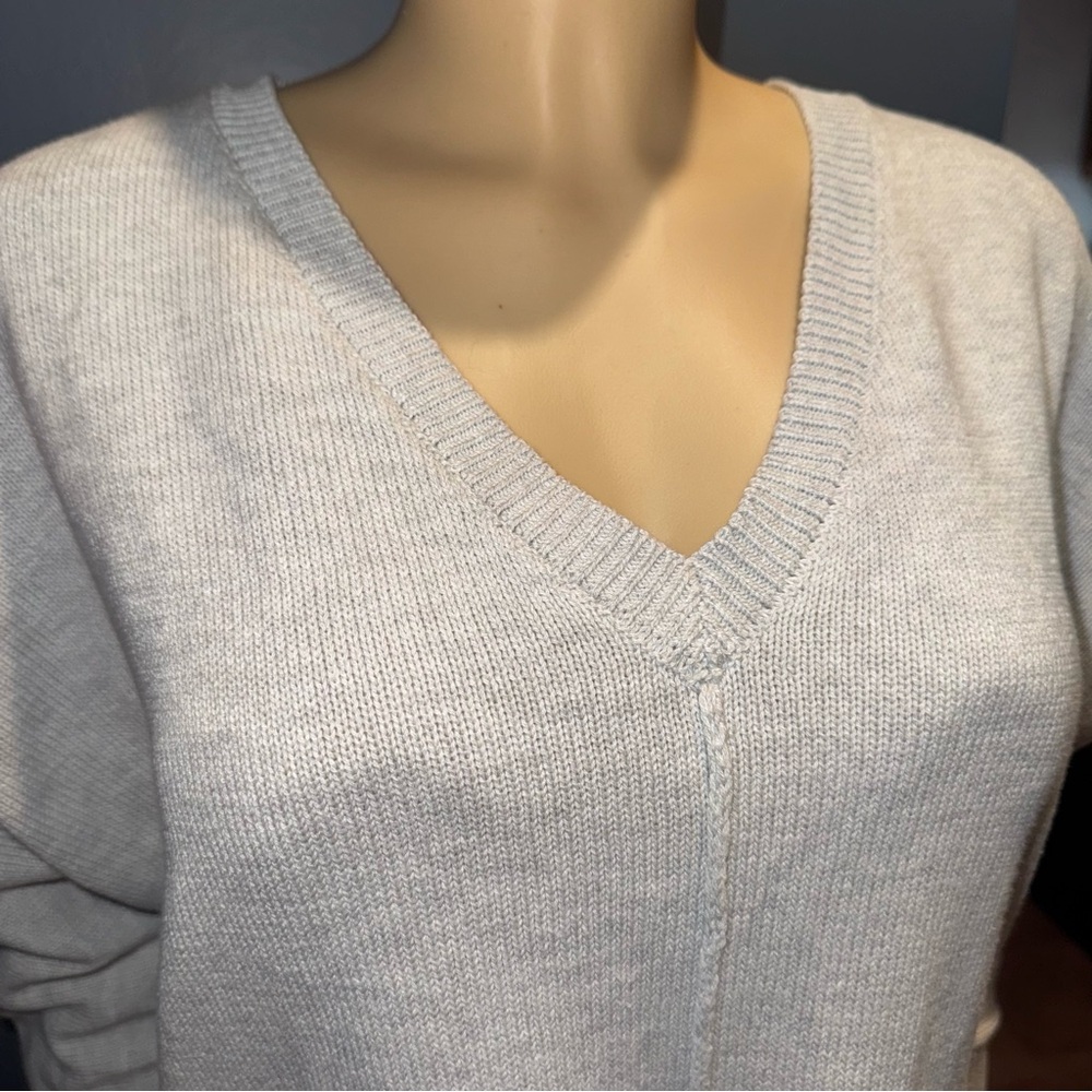 Tahari Light Gray Knit Sweater - Picture 2 of 4